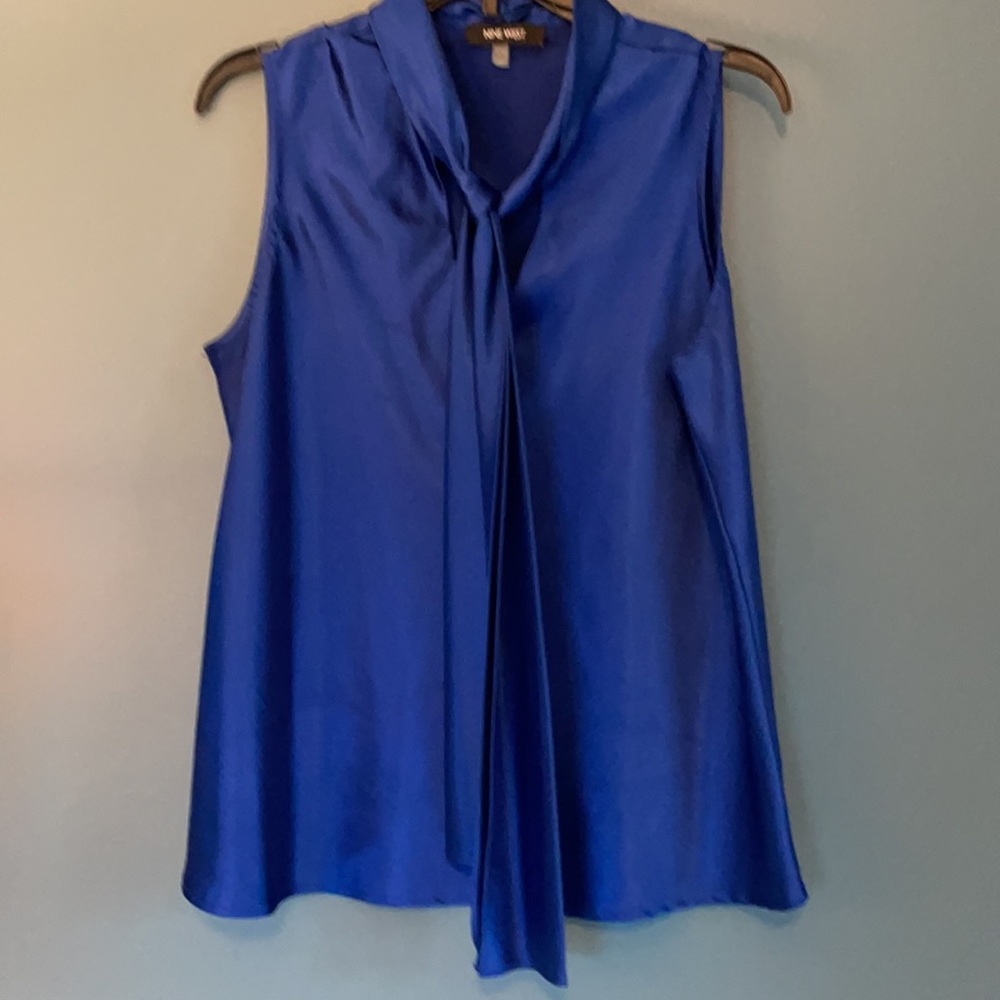 COPY - Sleeveless Nine West blouse, great with blazer. Satin finish.